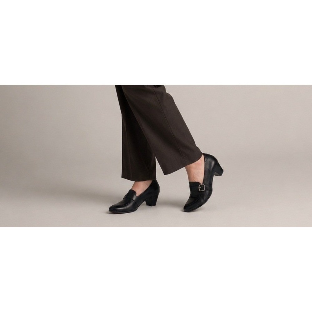 Taos Troubador‎ Loafers Womens US 10 EU 41 Black Leather Buckle 2.5" Heel Witchy